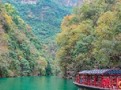 乘美维凯珍号游轮游三峡