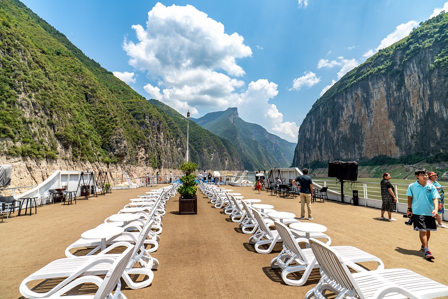 长江三峡游轮旅游攻略佳线路：畅游壮美水景，领略千古风情